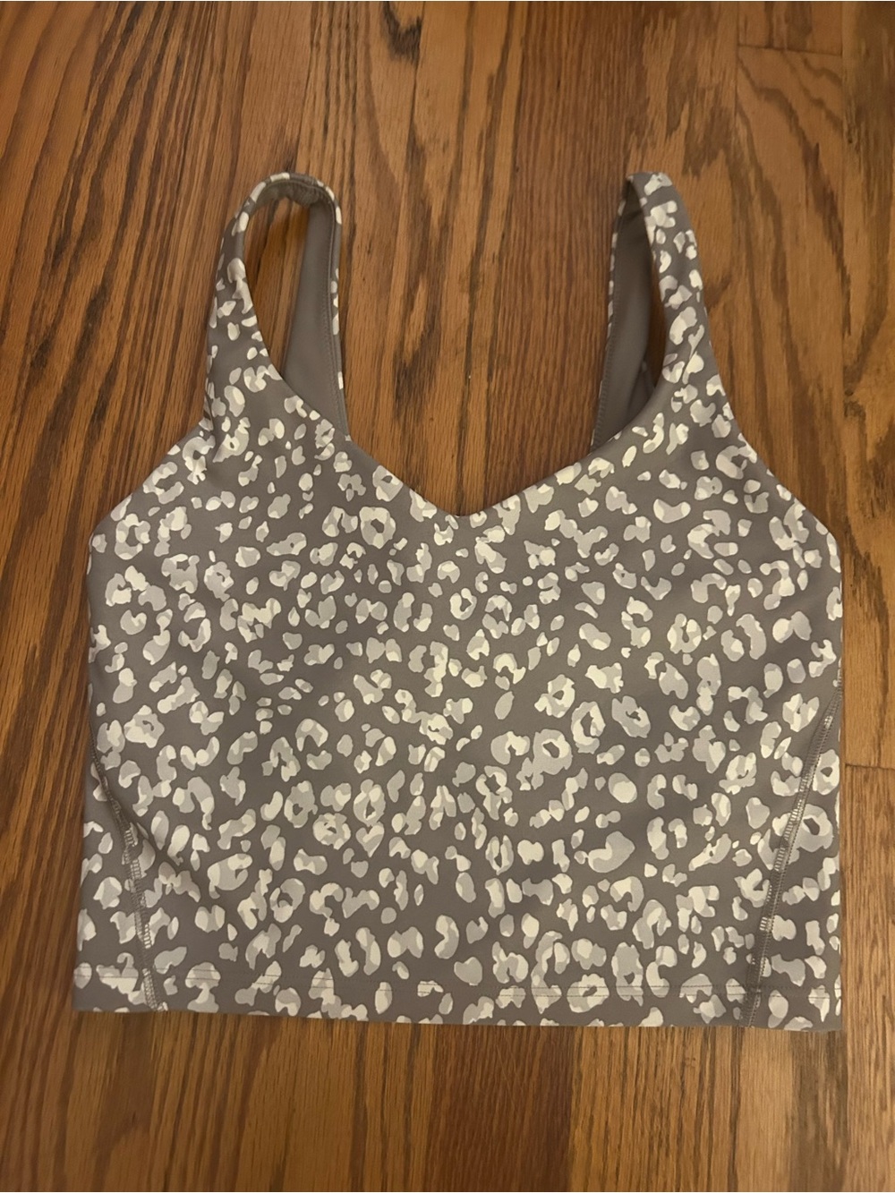 Old Navy Active S Powersoft Light Support Grey White Cheetah Print Workout Top